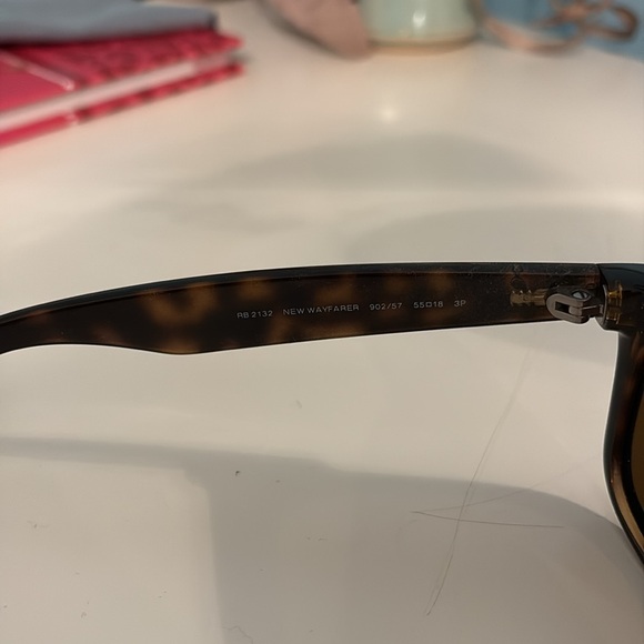 Tortoise Wayfarer Ray Bans - Picture 6 of 6